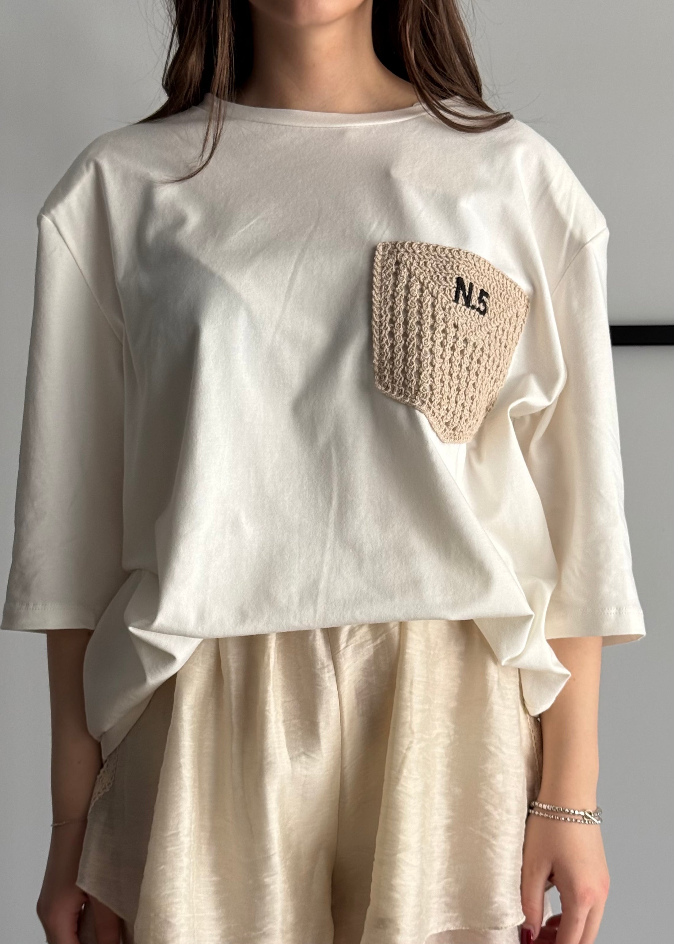 T-shirt KONTATTO con taschino crochet
