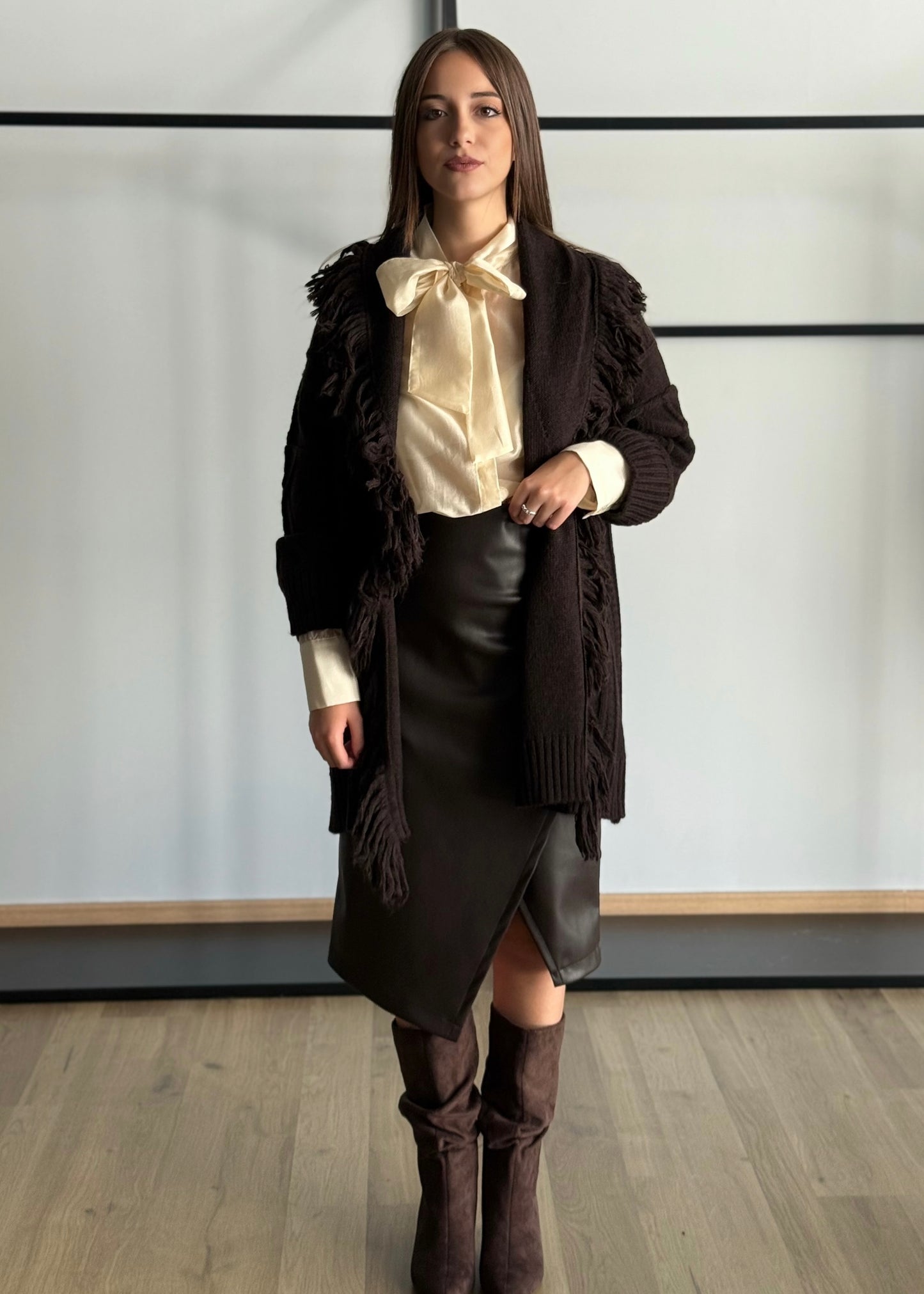 Cardigan con frange -KONTATTO