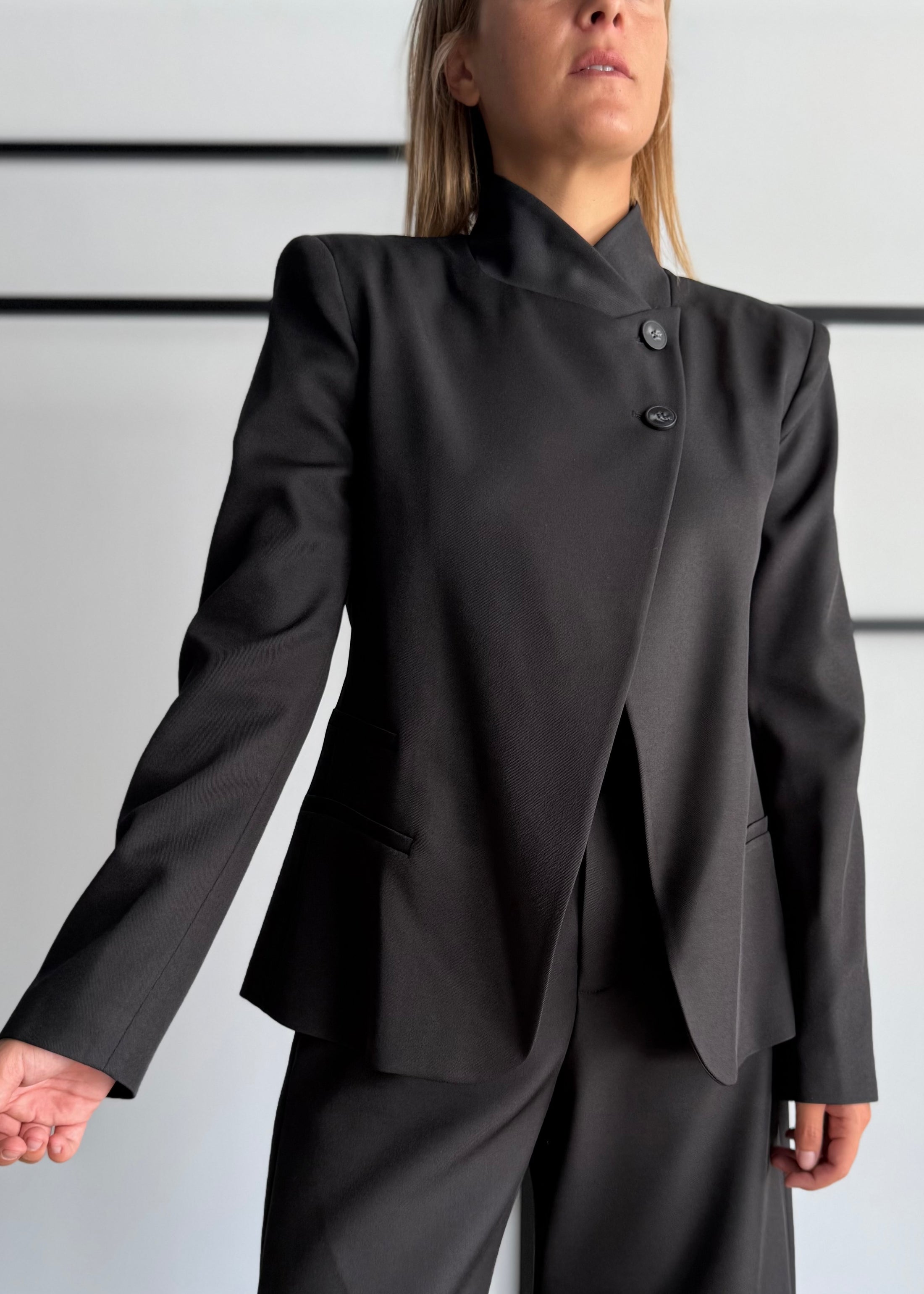 Blazer nero con chiusura laterale - ZAHJR
