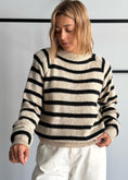 Carica l'immagine nel visualizzatore della galleria, Maglia a righe con spalline imbottite - PHILIALOFT
