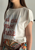 Carica l'immagine nel visualizzatore della galleria, T-shirt PHILIALOFT Oui Oui Mon Chéri

