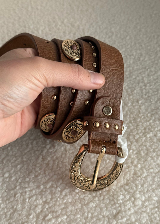 Cintura THEVICE con borchie cammello