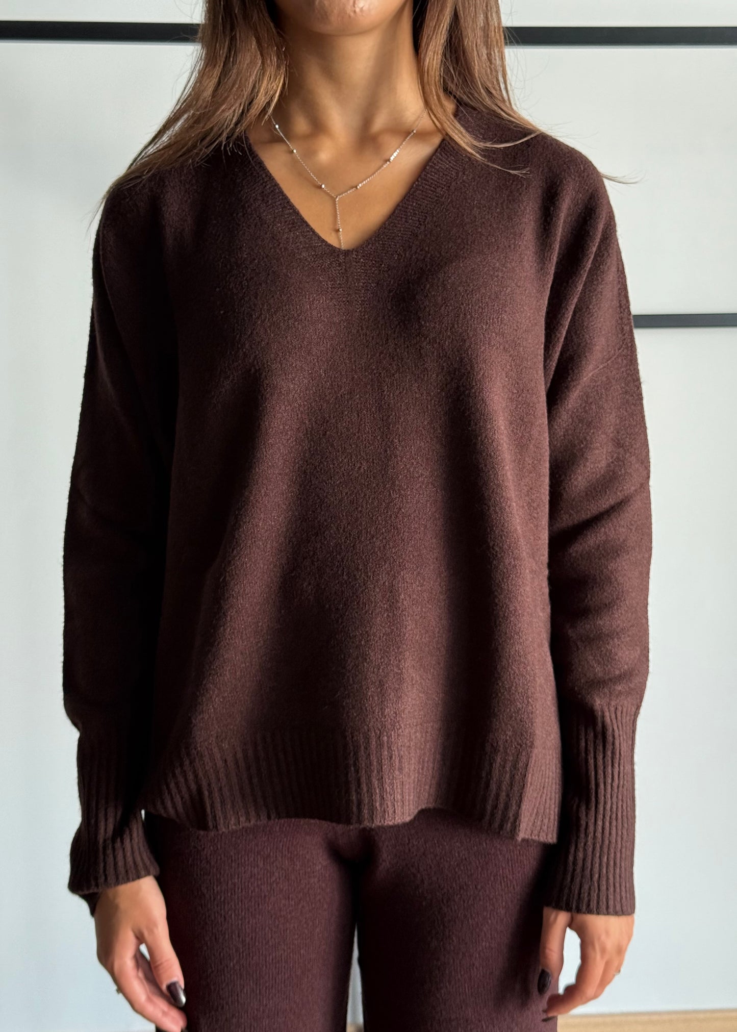 Maglia over scollo a V -KONTATTO