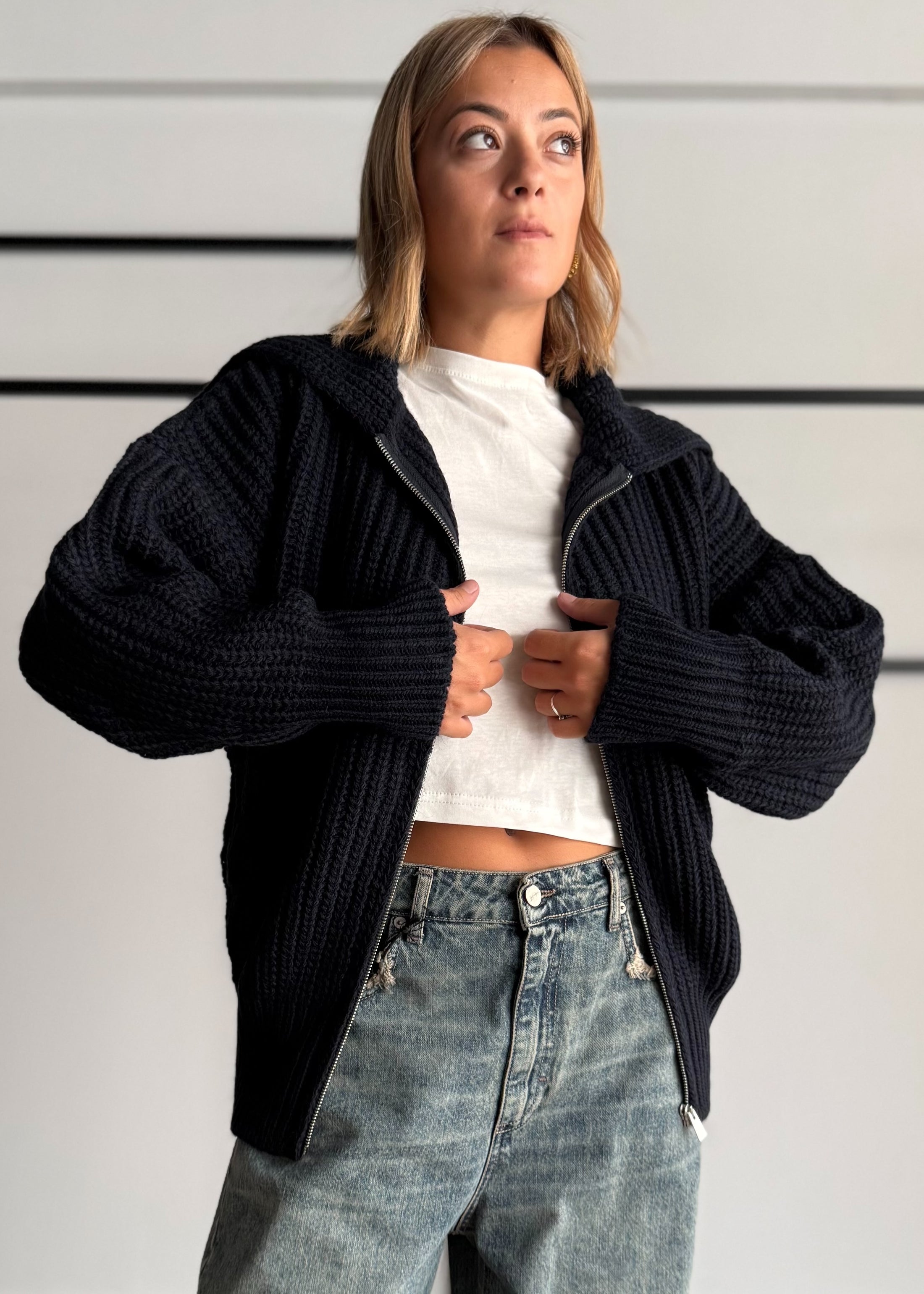 Cardigan blu con maxi collo e zip - KONTATTO