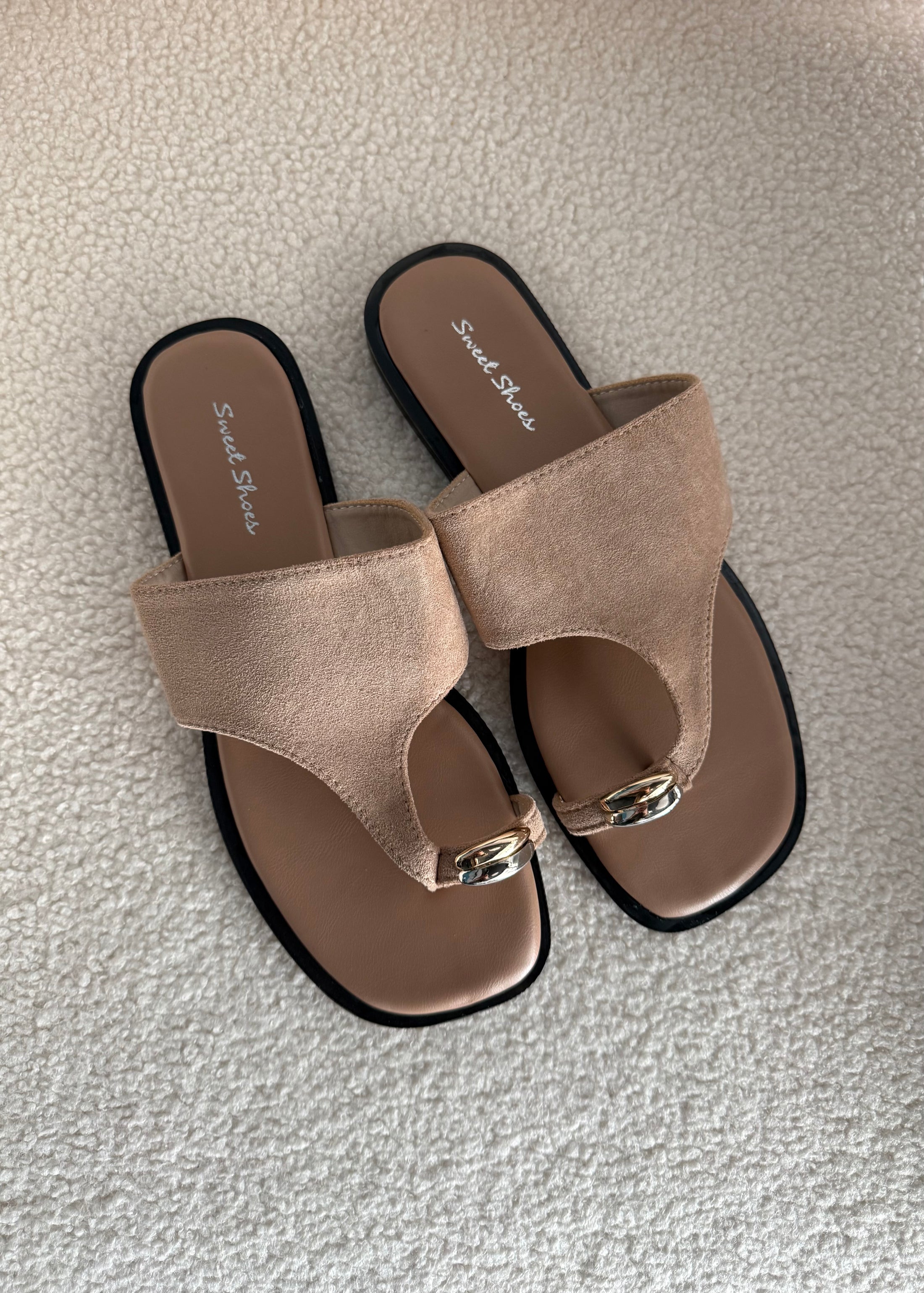 Sandali infradito in suede beige