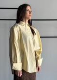 Carica l'immagine nel visualizzatore della galleria, Camicia THEVICE over giallo burro
