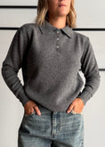 Carica l'immagine nel visualizzatore della galleria, Maglia polo grigio 100%lana - KONTATTO
