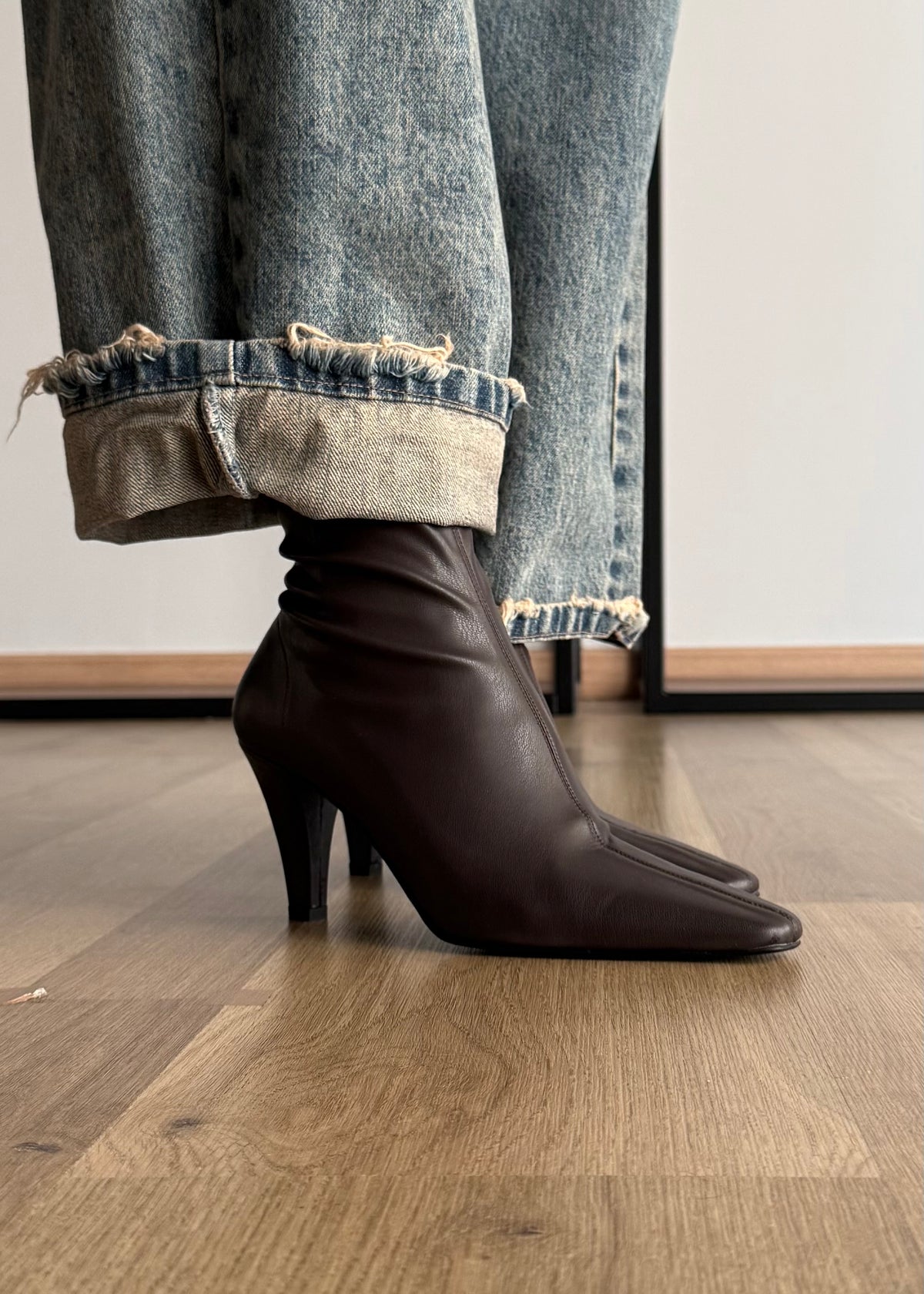 Stivaletto stretch moro con tacco 8 OVYÈ