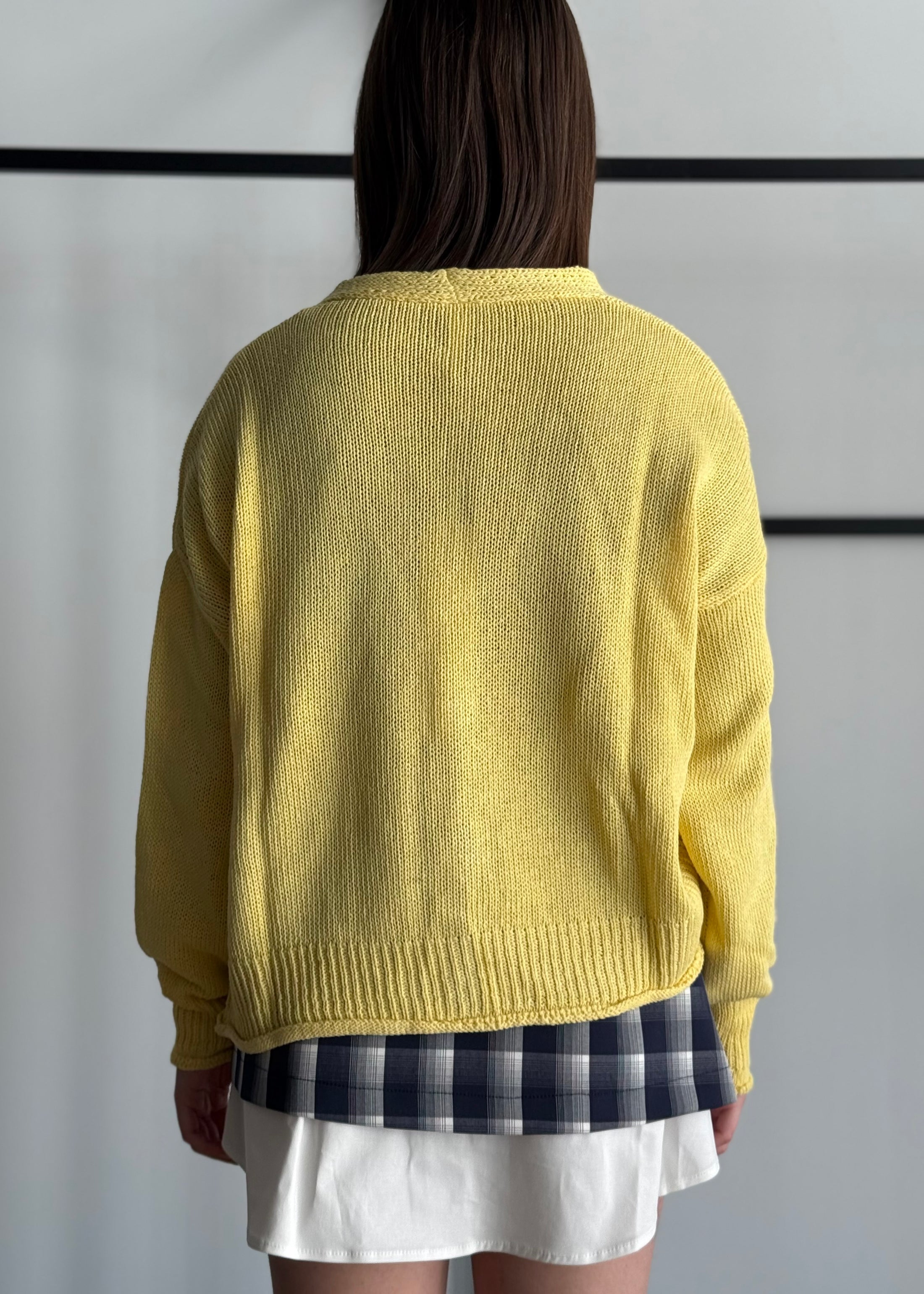 Cardigan ZAHJR giallo con bottoni in legno