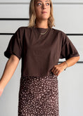 Carica l'immagine nel visualizzatore della galleria, T-shirt cropped Moro
