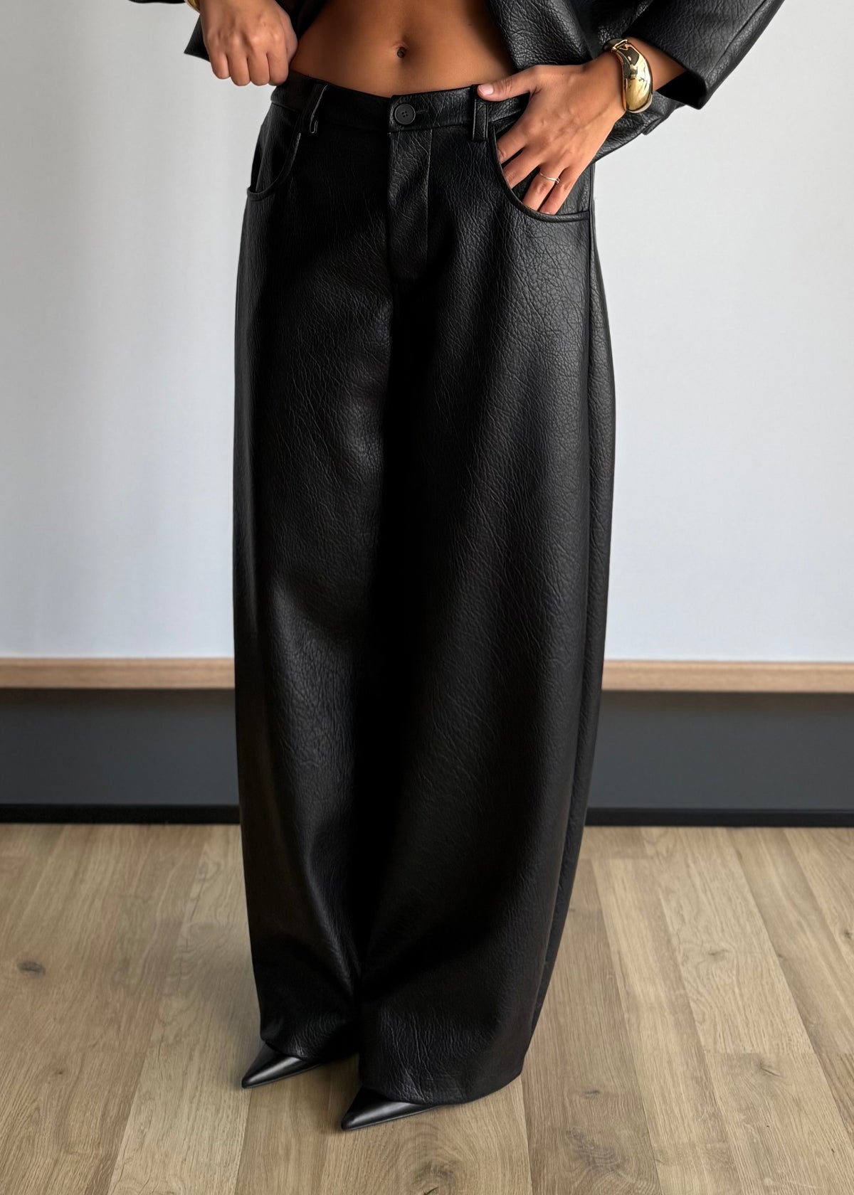 Pantalone wide leg in ecopelle nero - PHILIALOFT