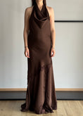 Carica l'immagine nel visualizzatore della galleria, Abito lungo satin ZAHJR moro con pizzo
