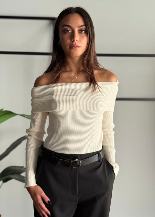 Maglia a coste con scollo Bardot -KONTATTO