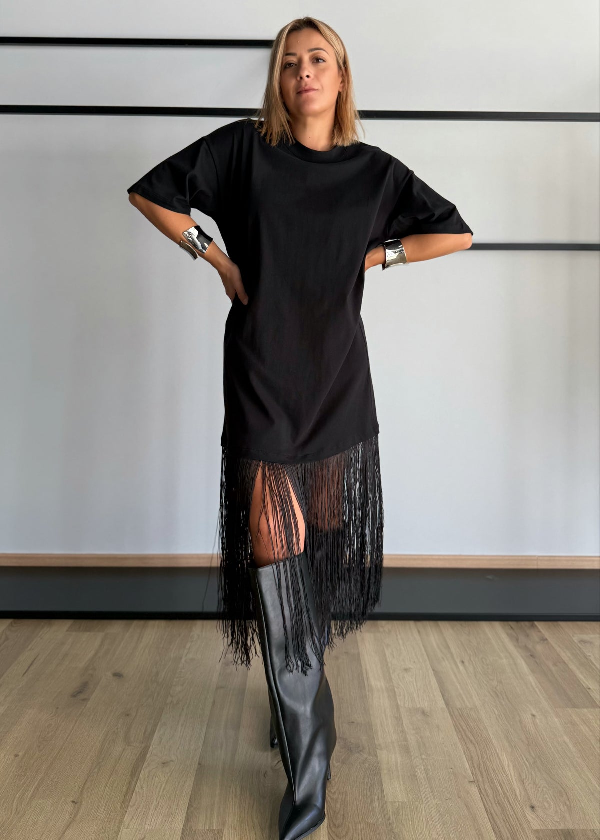 Abito t-shirt con frange - KONTATTO