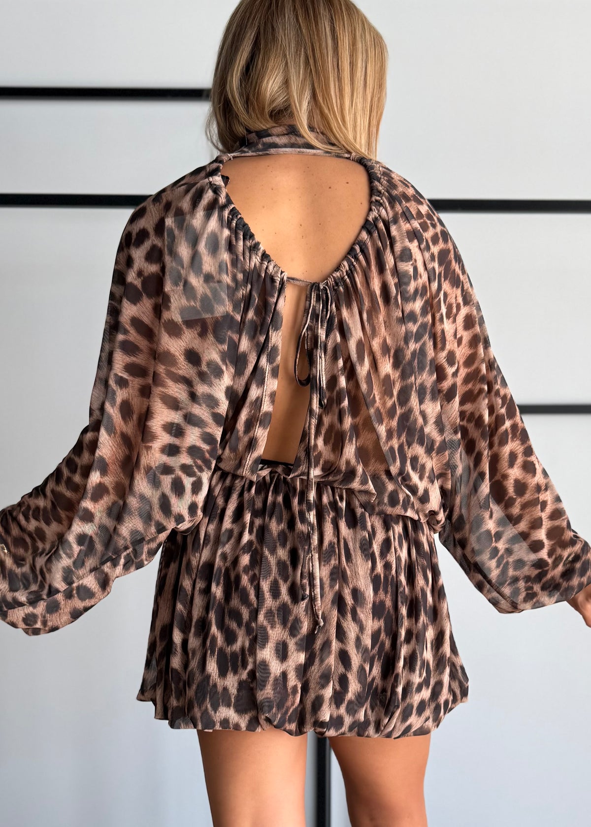 Abito animalier cutout
