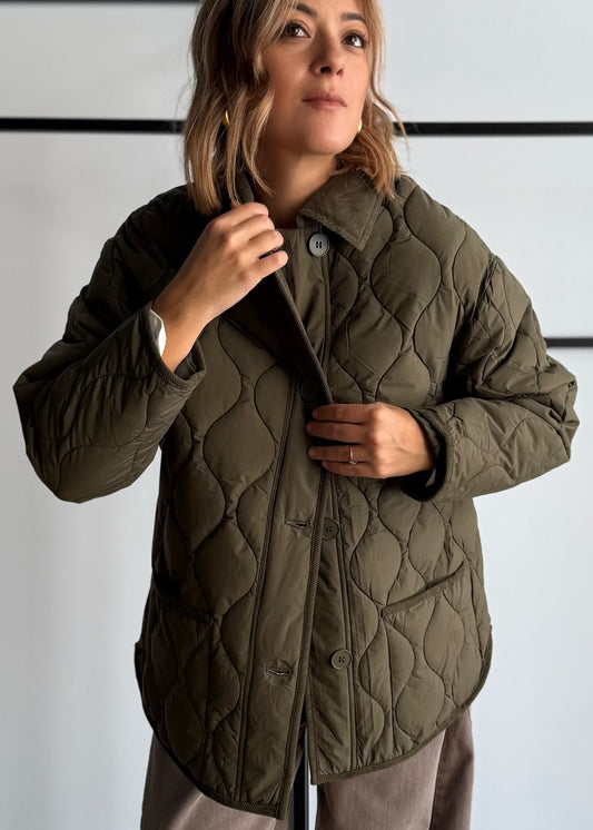 Giacca COZY militare trapuntata con colletto in velluto