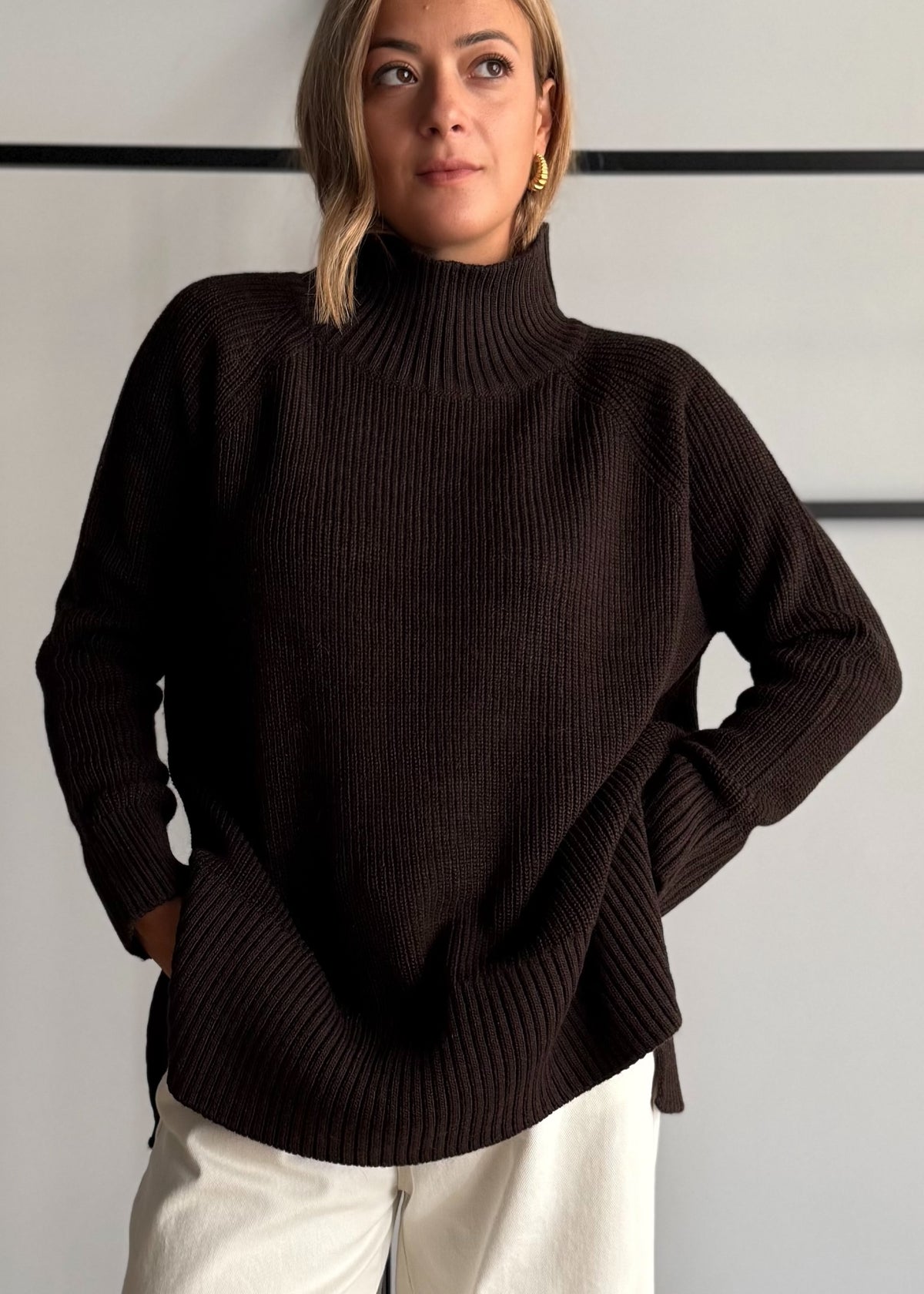 Maglia moka modello cratere con spacchi - KONTATTO