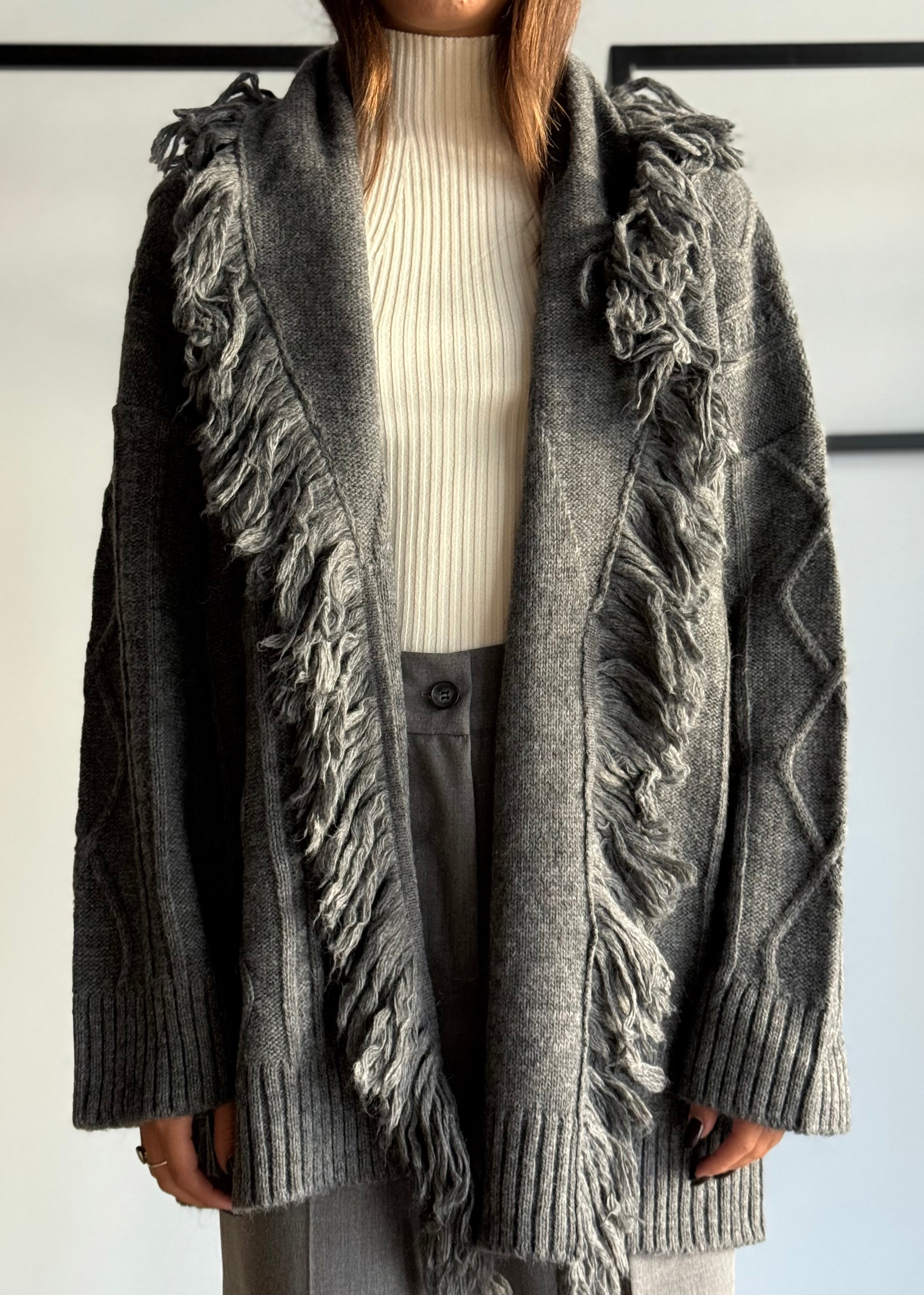 Cardigan con frange -KONTATTO