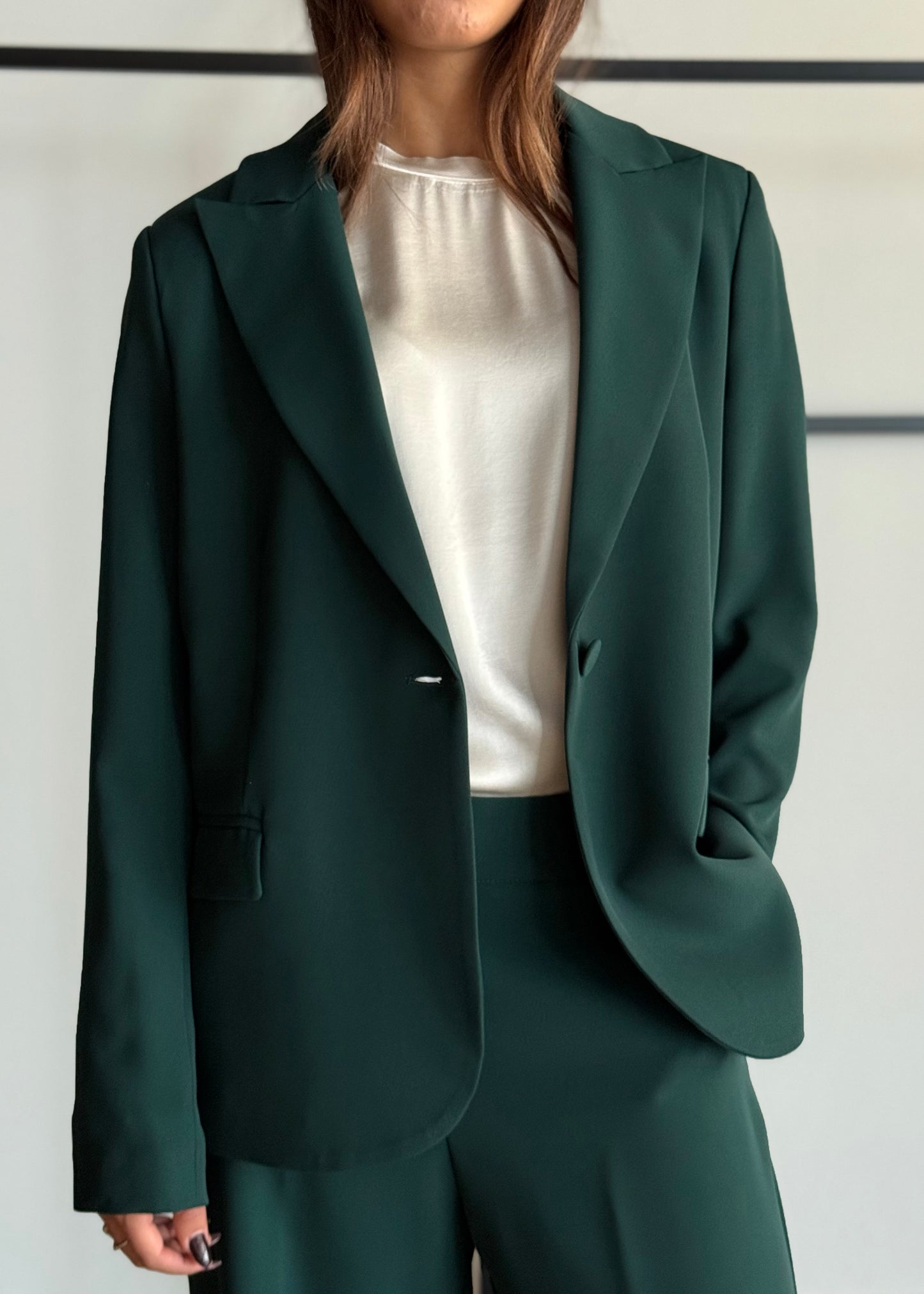 Tailleur giacca e pantalone -KONTATTO