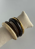 Carica l'immagine nel visualizzatore della galleria, Set bracciali rigidi effetto resina e metallo
