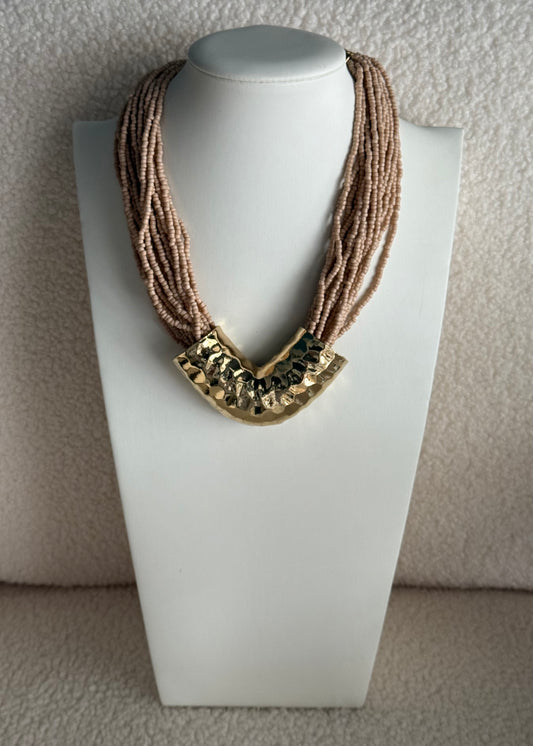 Collana multifili rosa
