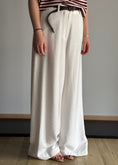 Carica l'immagine nel visualizzatore della galleria, Pantalone palazzo ZAHJR bianco
