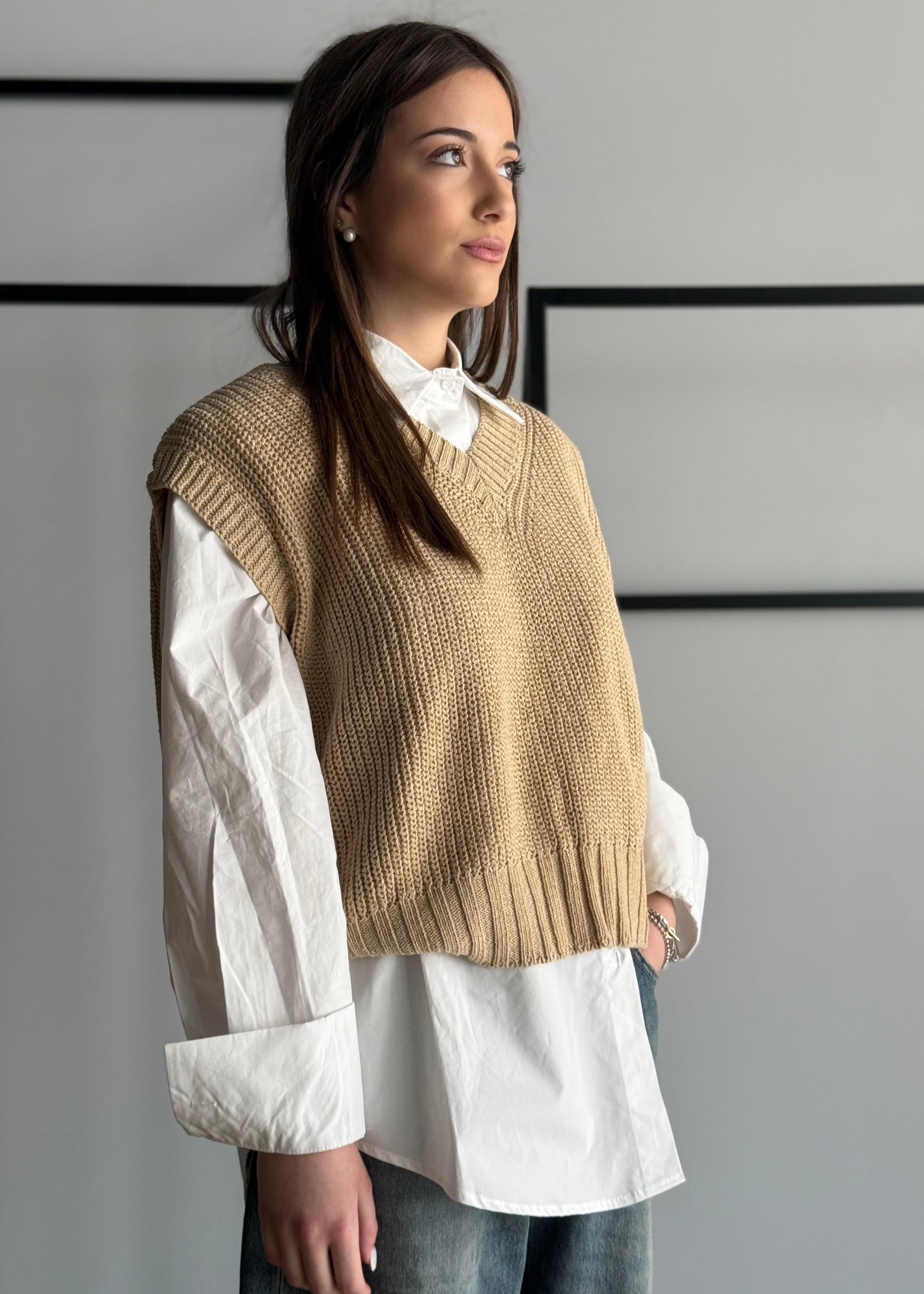 Gilet ZAHJR in maglia cammello