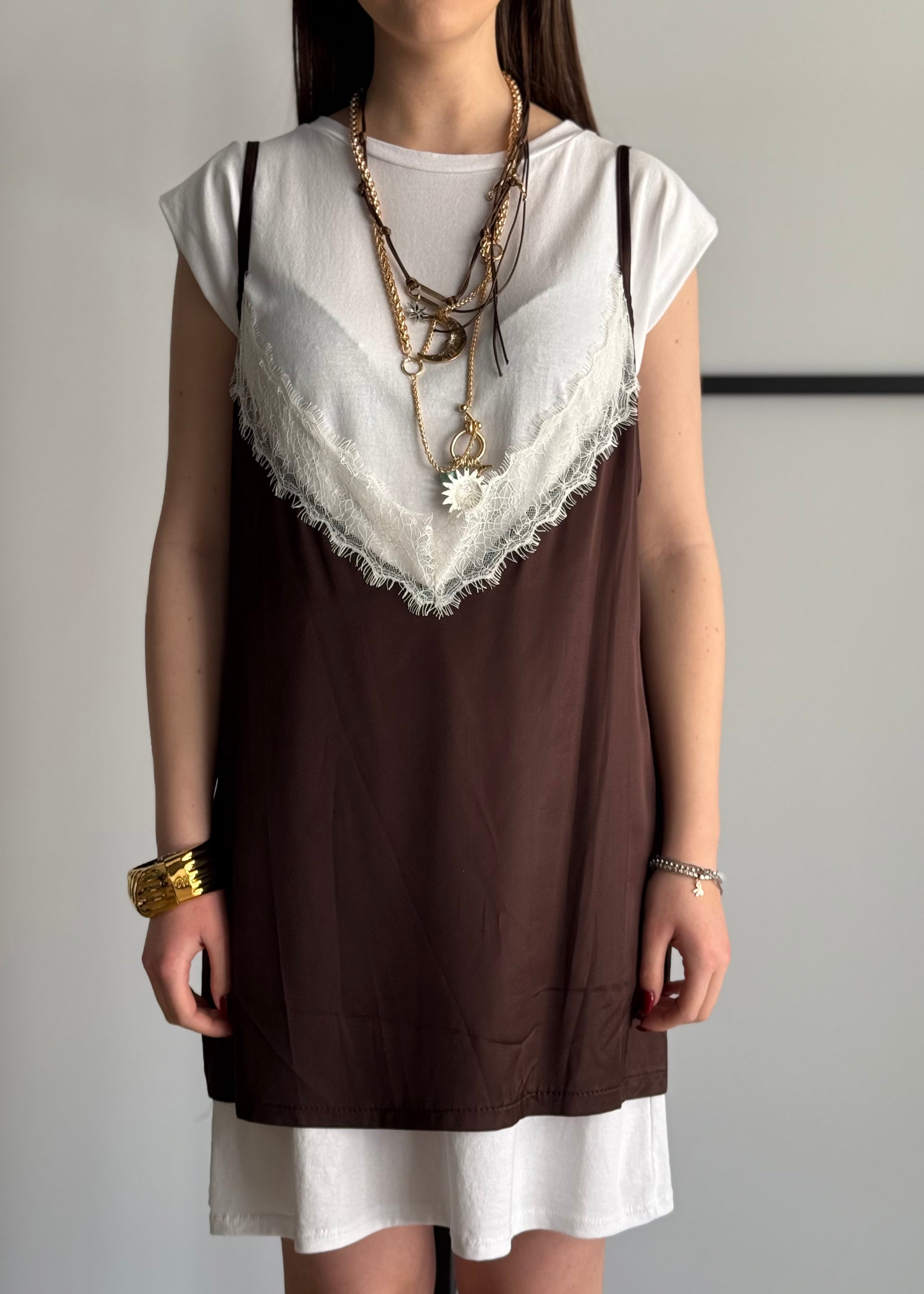Abito t-shirt KIKISIX con sottoveste raso