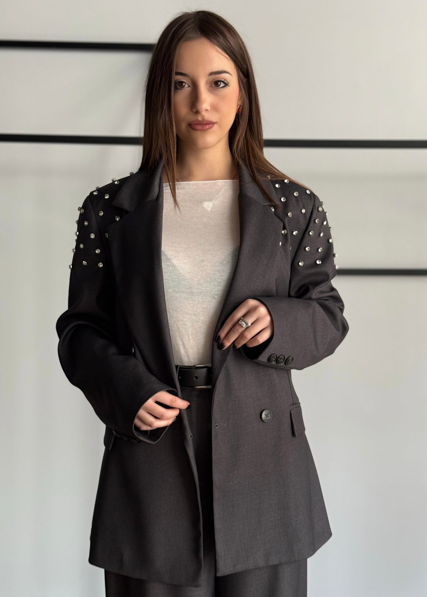 Blazer ZAHJR con spalle tempestate di strass