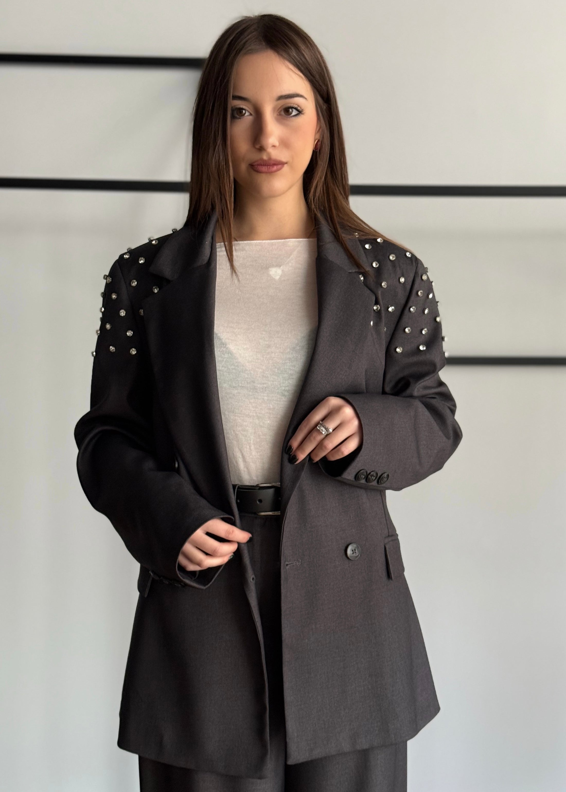 Blazer ZAHJR con spalle tempestate di strass