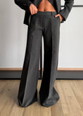 Carica l'immagine nel visualizzatore della galleria, Pantalone grigio a palazzo - PHILIALOFT
