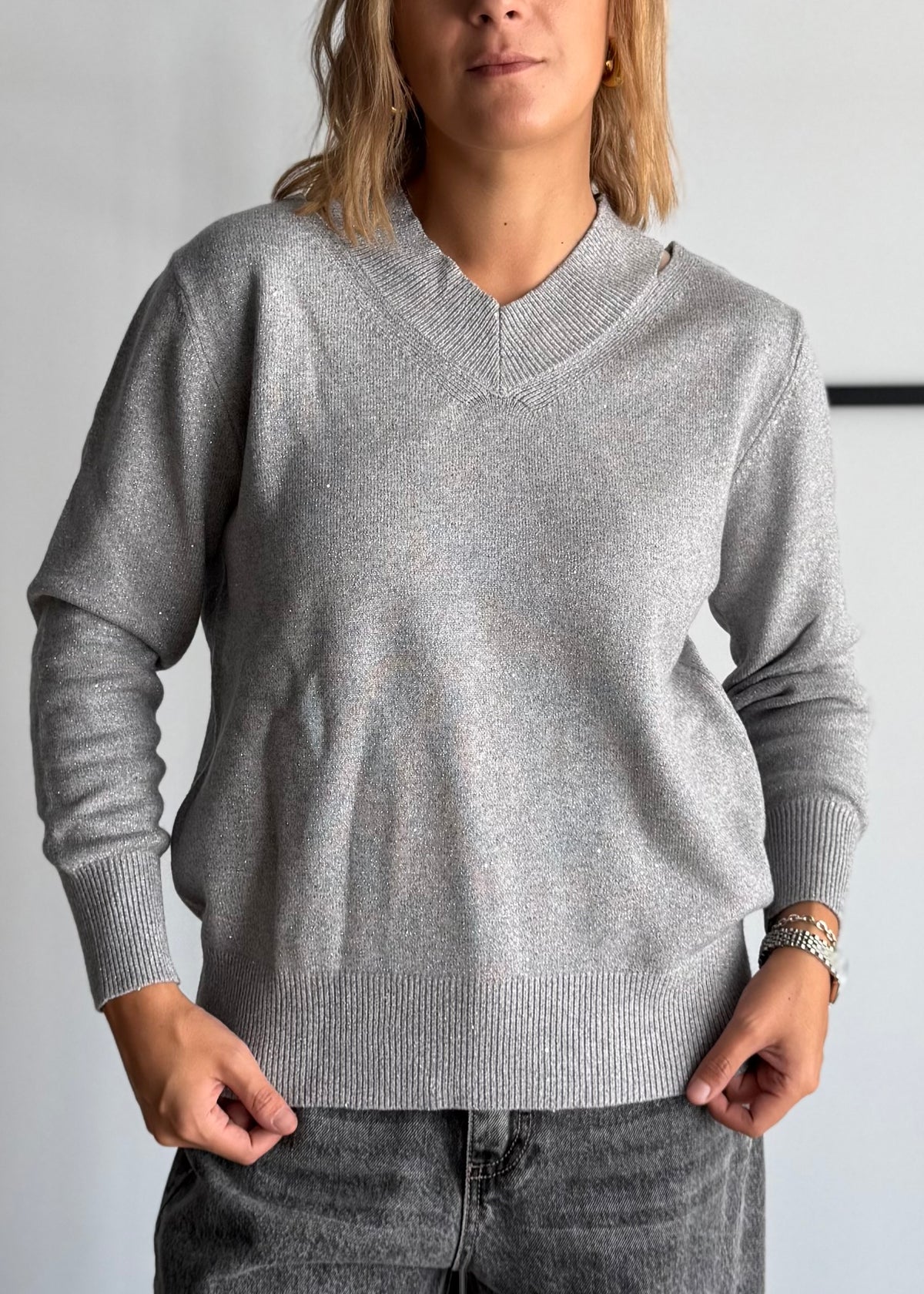 Maglia grigio scollo V in lurex - ZAHJR