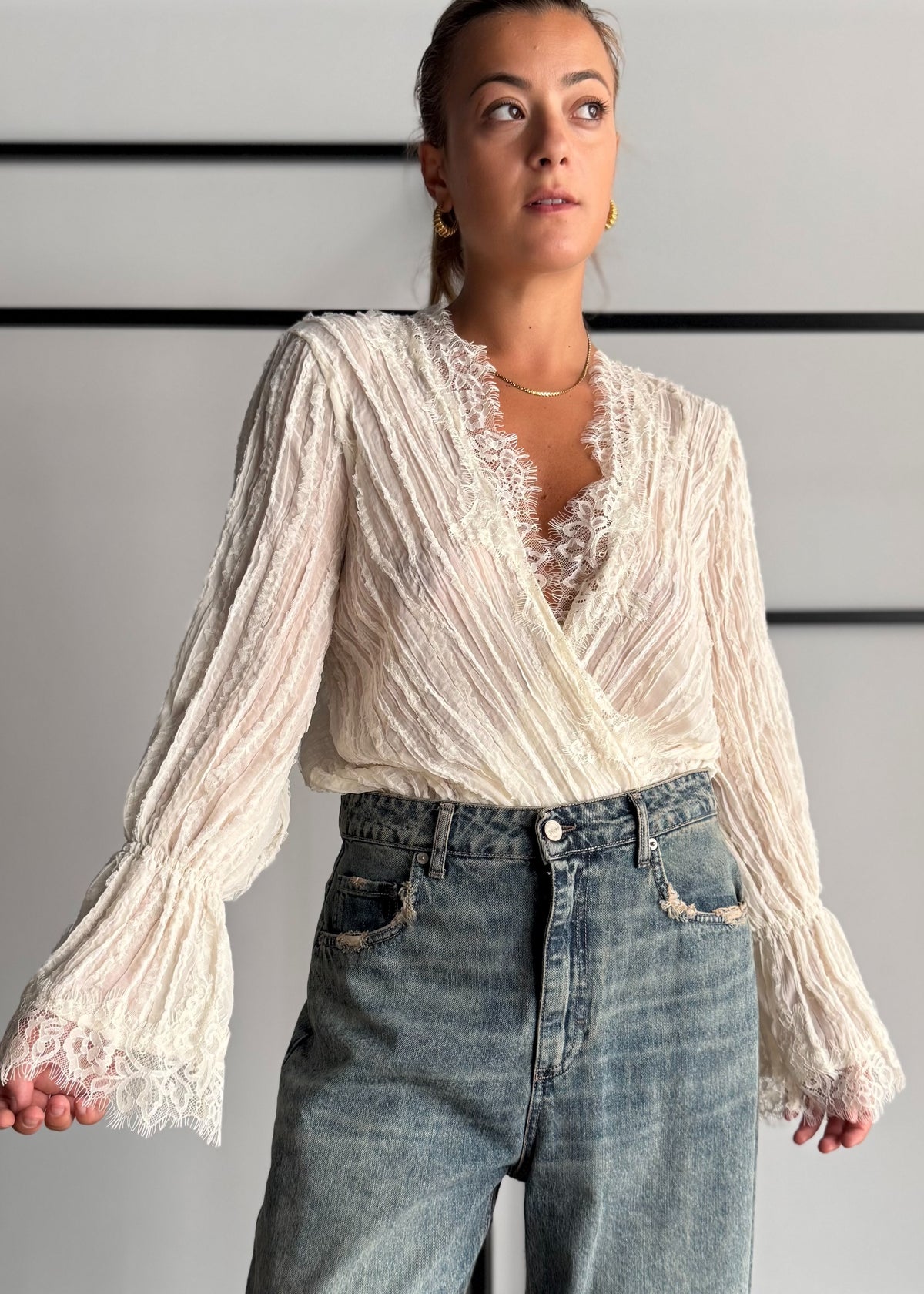 Body panna in pizzo con scollo incrociato - PHILIALOFT
