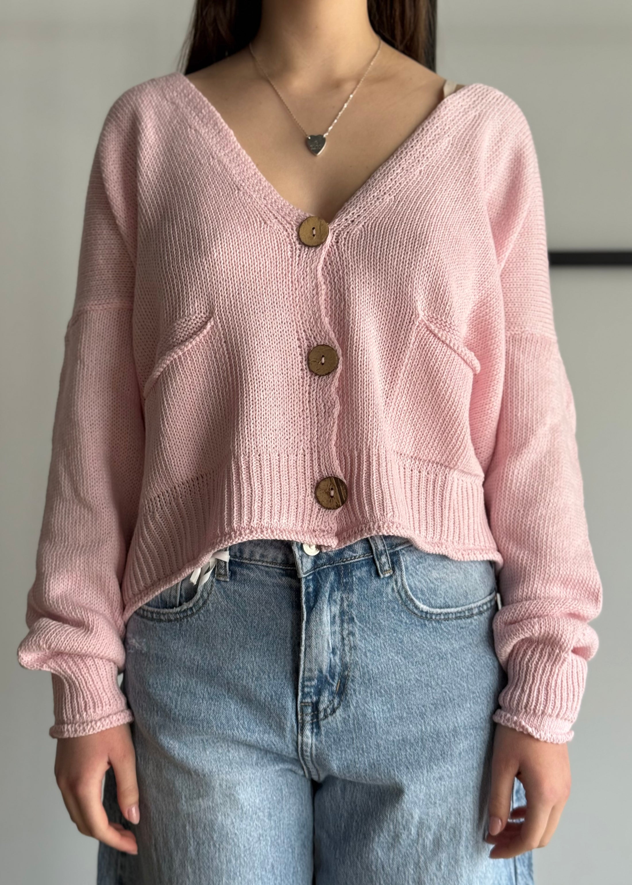 Cardigan ZAHJR rosa con bottoni in legno