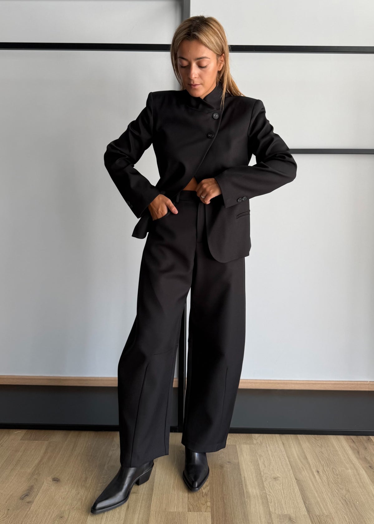Blazer nero con chiusura laterale - ZAHJR