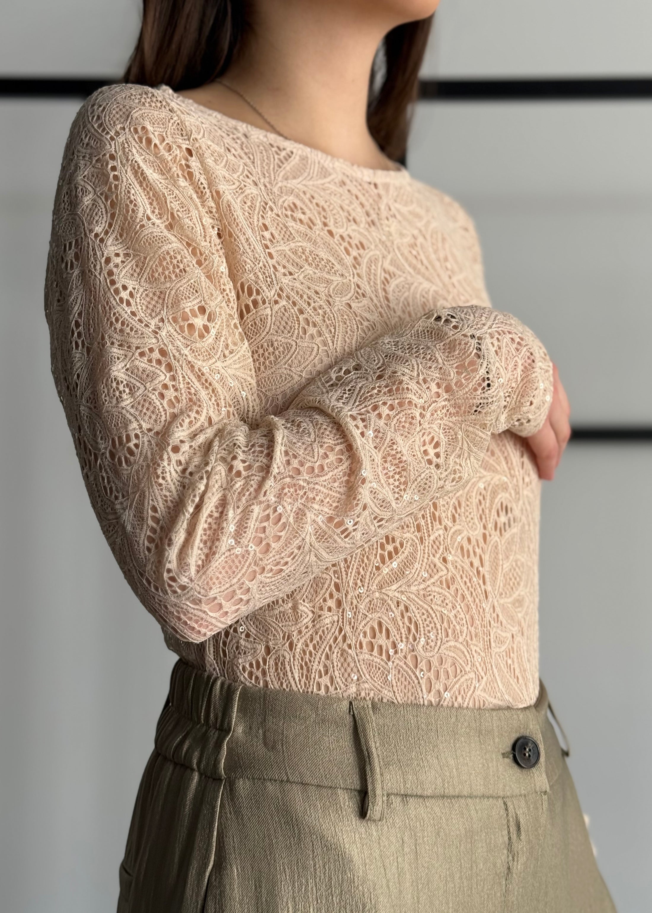 Body ZAHJR in pizzo latte