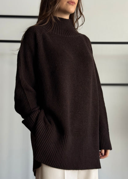 Maglia dolcevita a coste laterali -KONTATTO