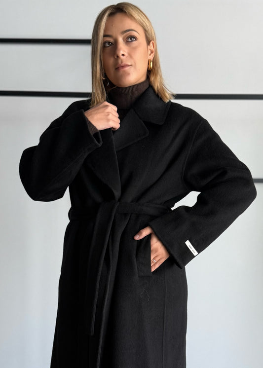 Cappotto lungo con cintura e sciarpa abbinata - KONTATTO