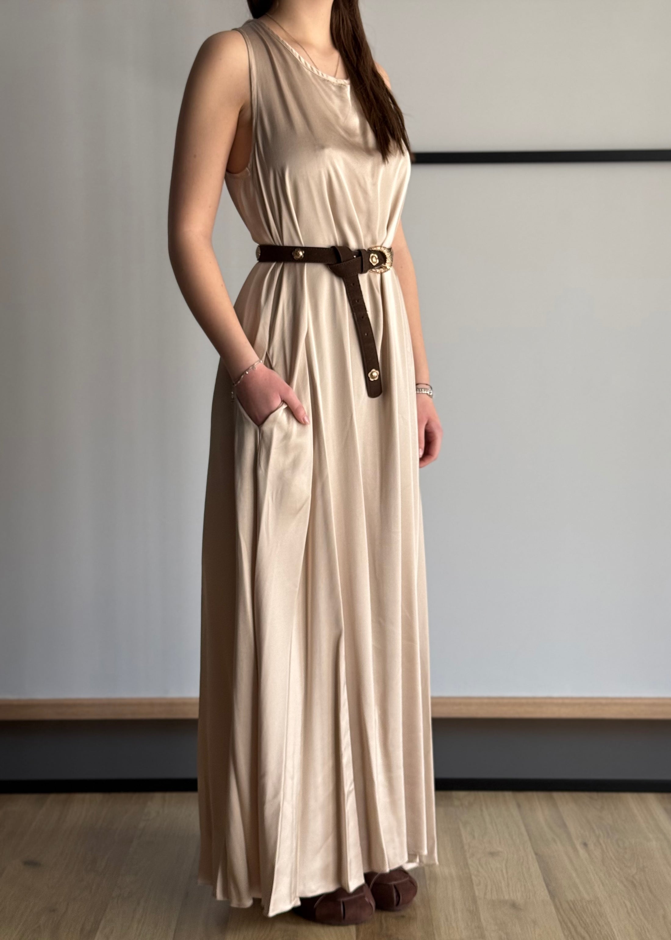 Abito lungo ZAHJR in satin avena