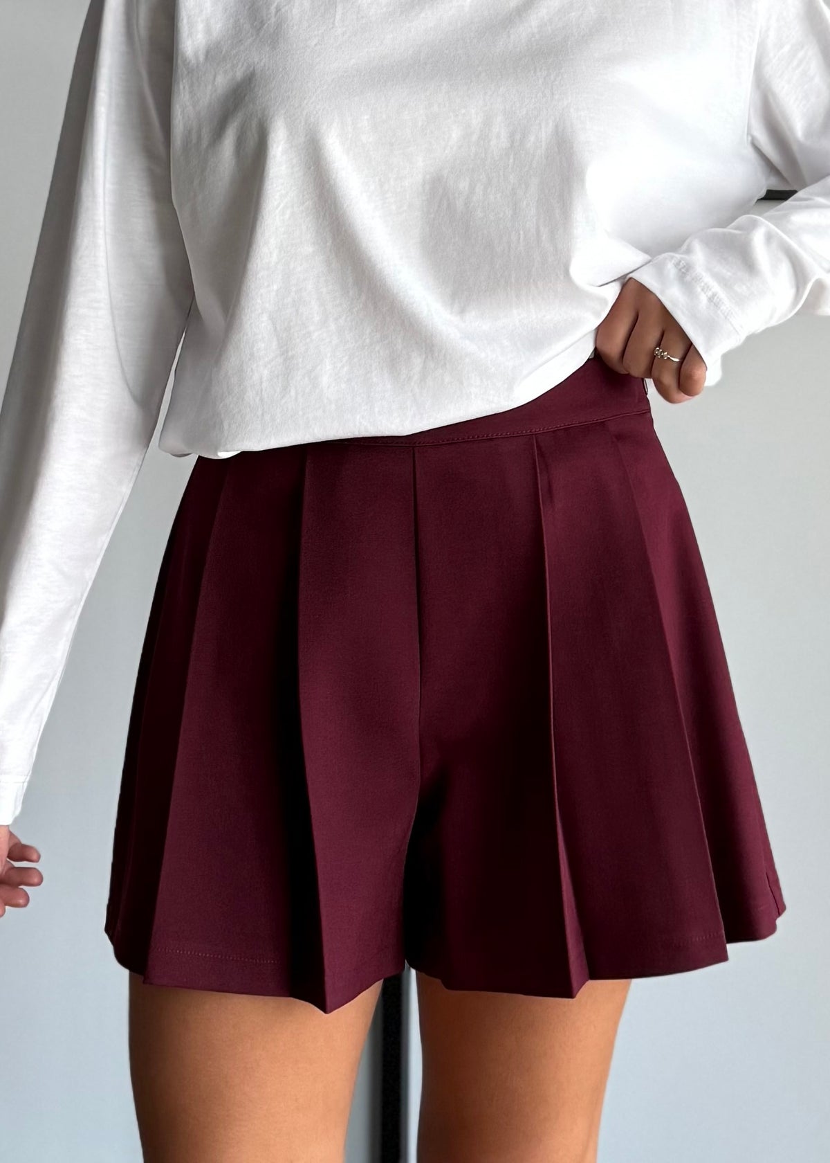 Gonna pantaloncino a pieghe vino - ZAHJR