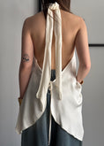 Carica l'immagine nel visualizzatore della galleria, Top halter THEVICE panna
