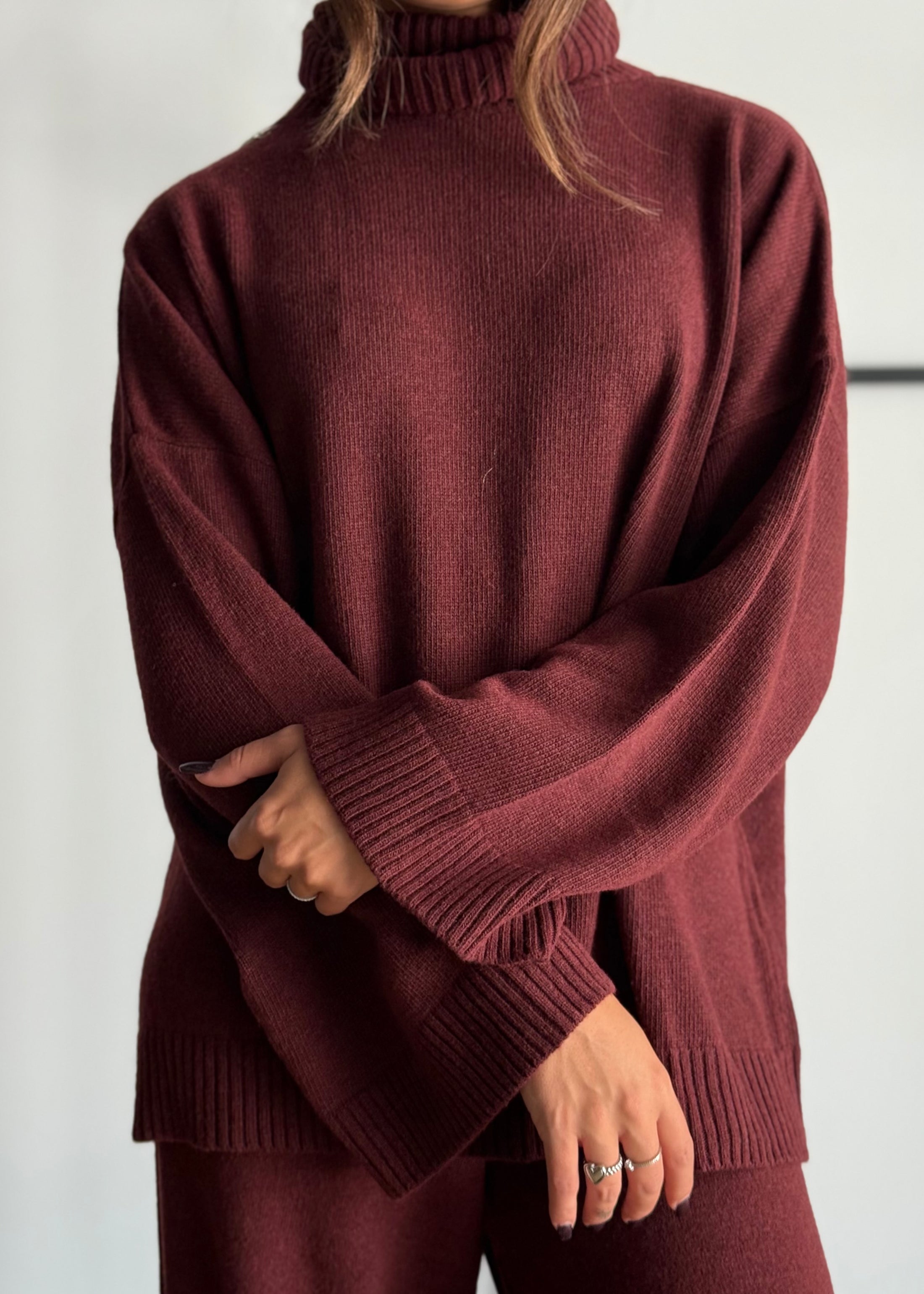 Maglia dolcevita oversize -KONTATTO