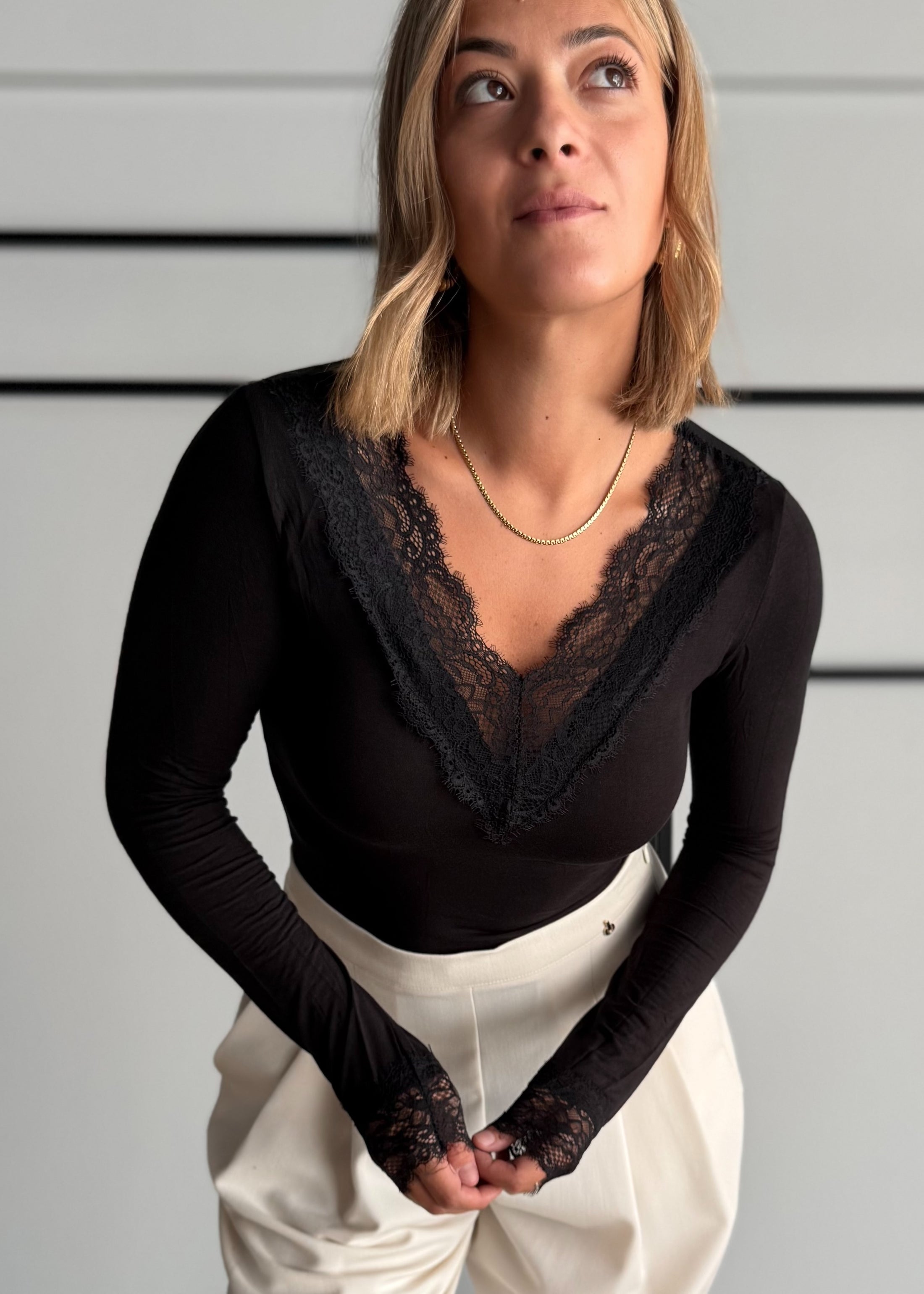Body nero con pizzo