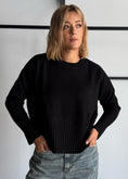 Carica l'immagine nel visualizzatore della galleria, Maglia nero 100% lana - ZAHJR
