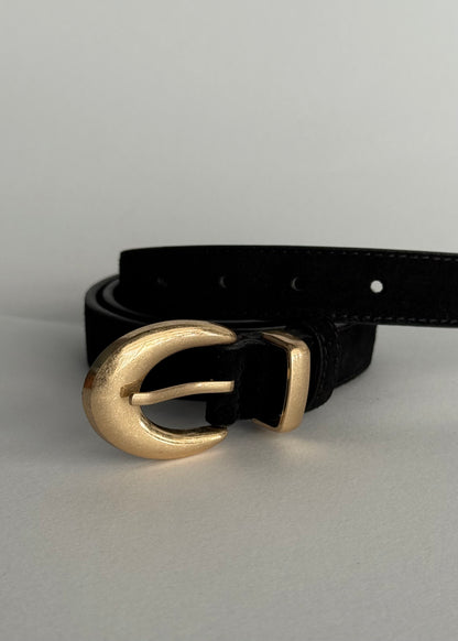 Cintura in suede nera con fibbia dorata