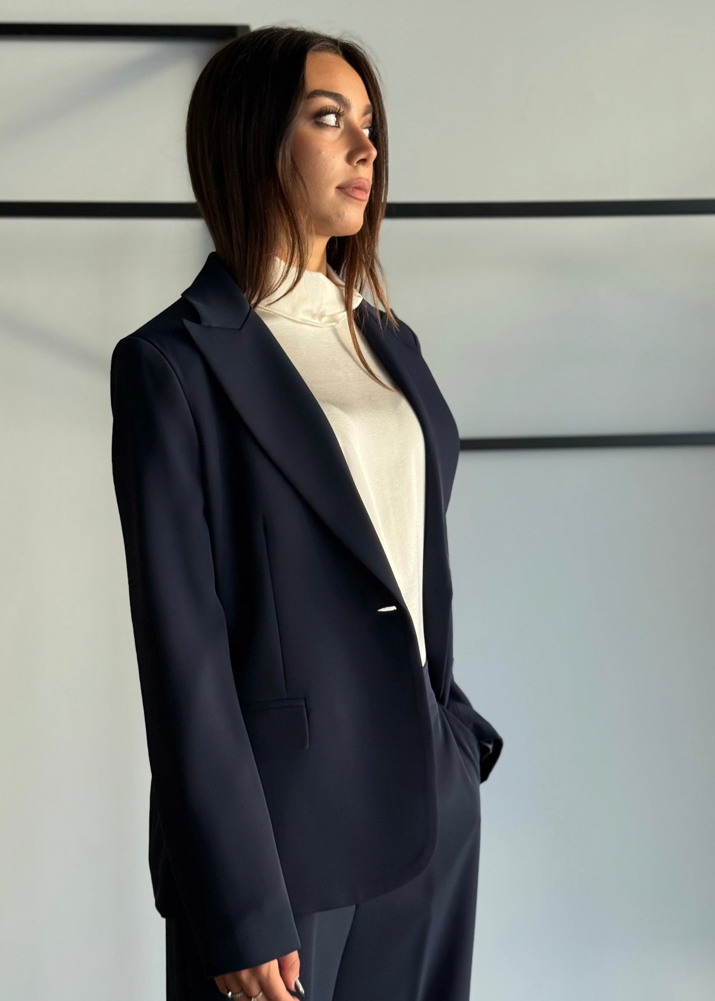 Tailleur giacca e pantalone -KONTATTO