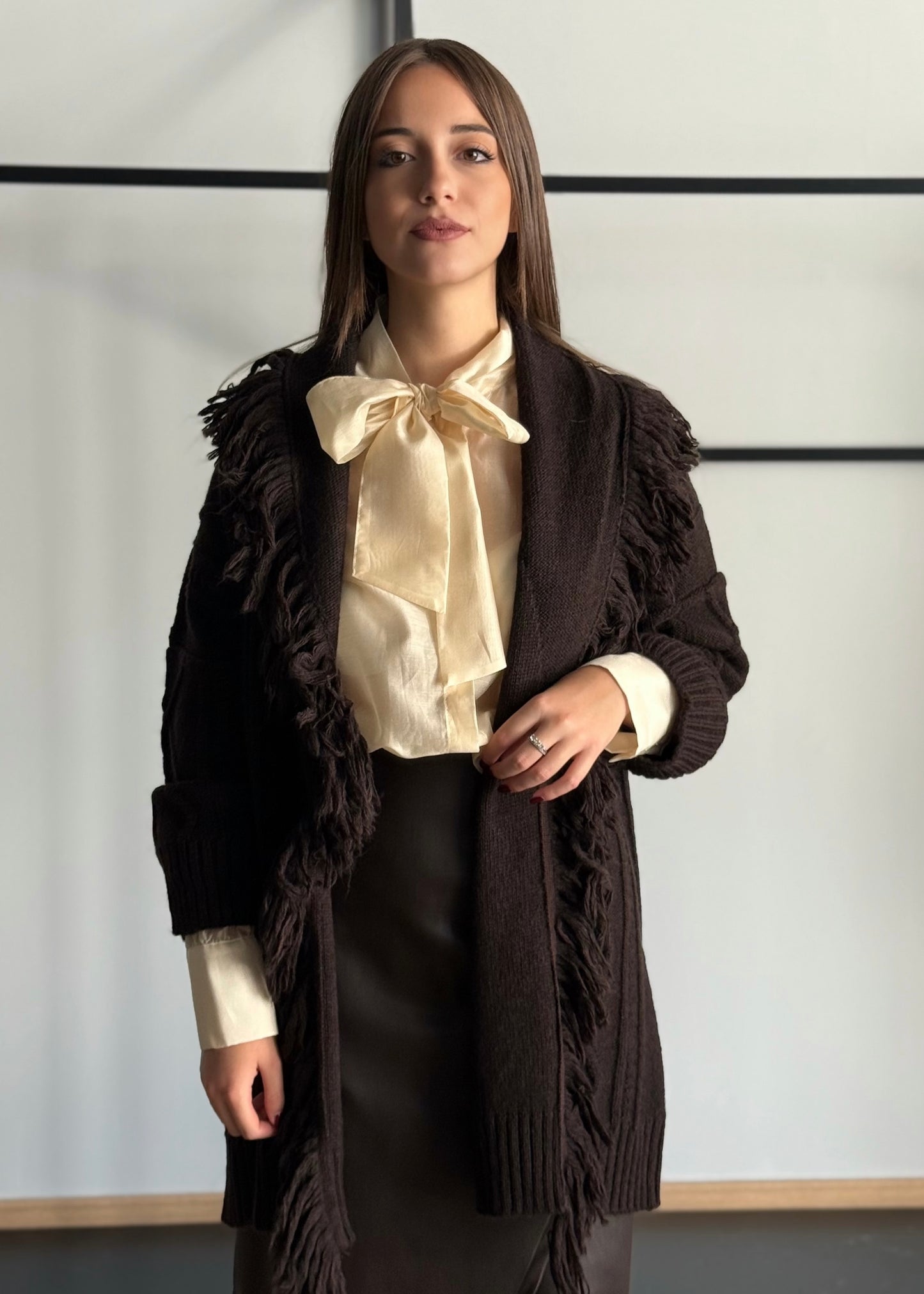 Cardigan con frange -KONTATTO