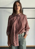 Carica l'immagine nel visualizzatore della galleria, Camicia oversize a righe rosse e bianche
