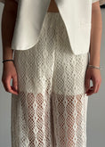 Carica l'immagine nel visualizzatore della galleria, Pantalone  ZAHJR crochet panna
