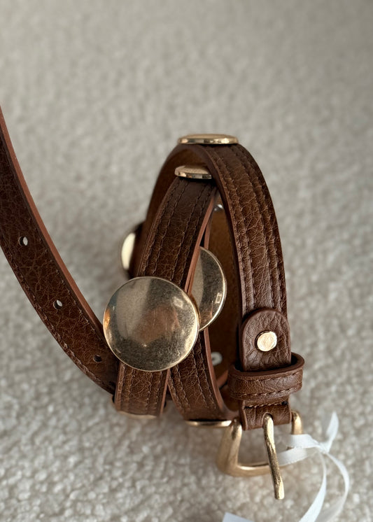 Cintura THEVICE cammello con borchie oro